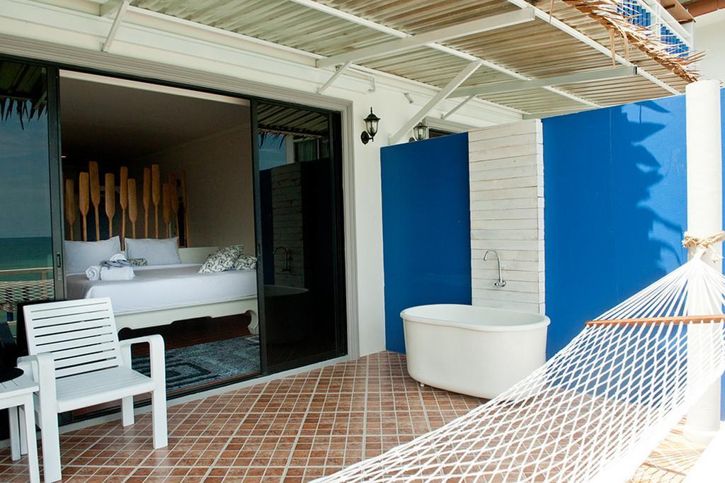 At Zea Hotel Patong Екстер'єр фото