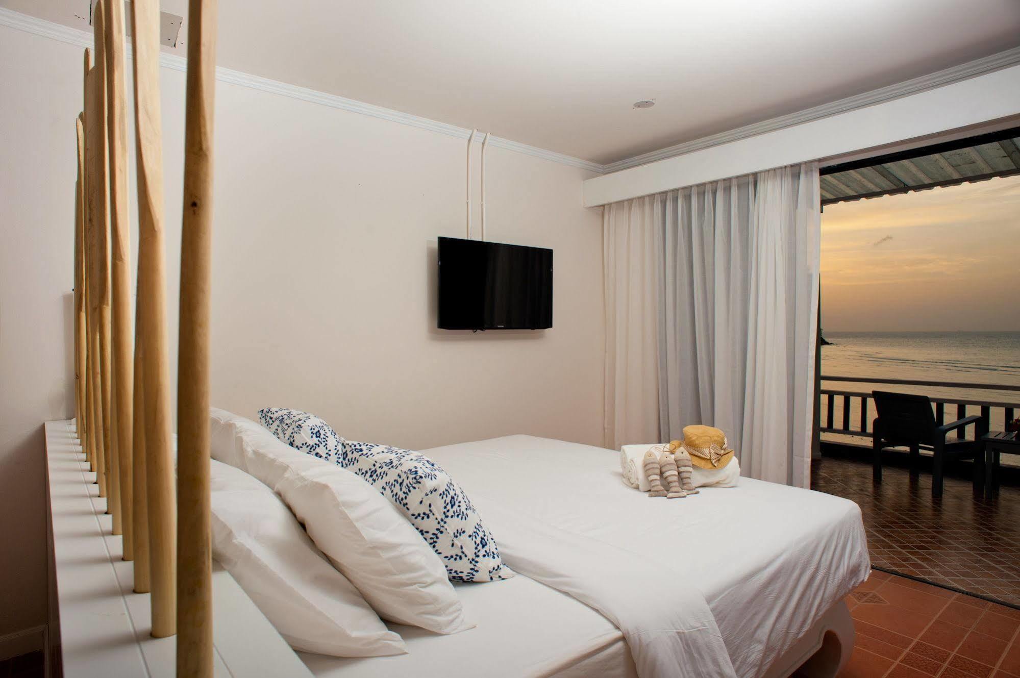 At Zea Hotel Patong Екстер'єр фото